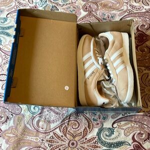 NIB adidas gazelle